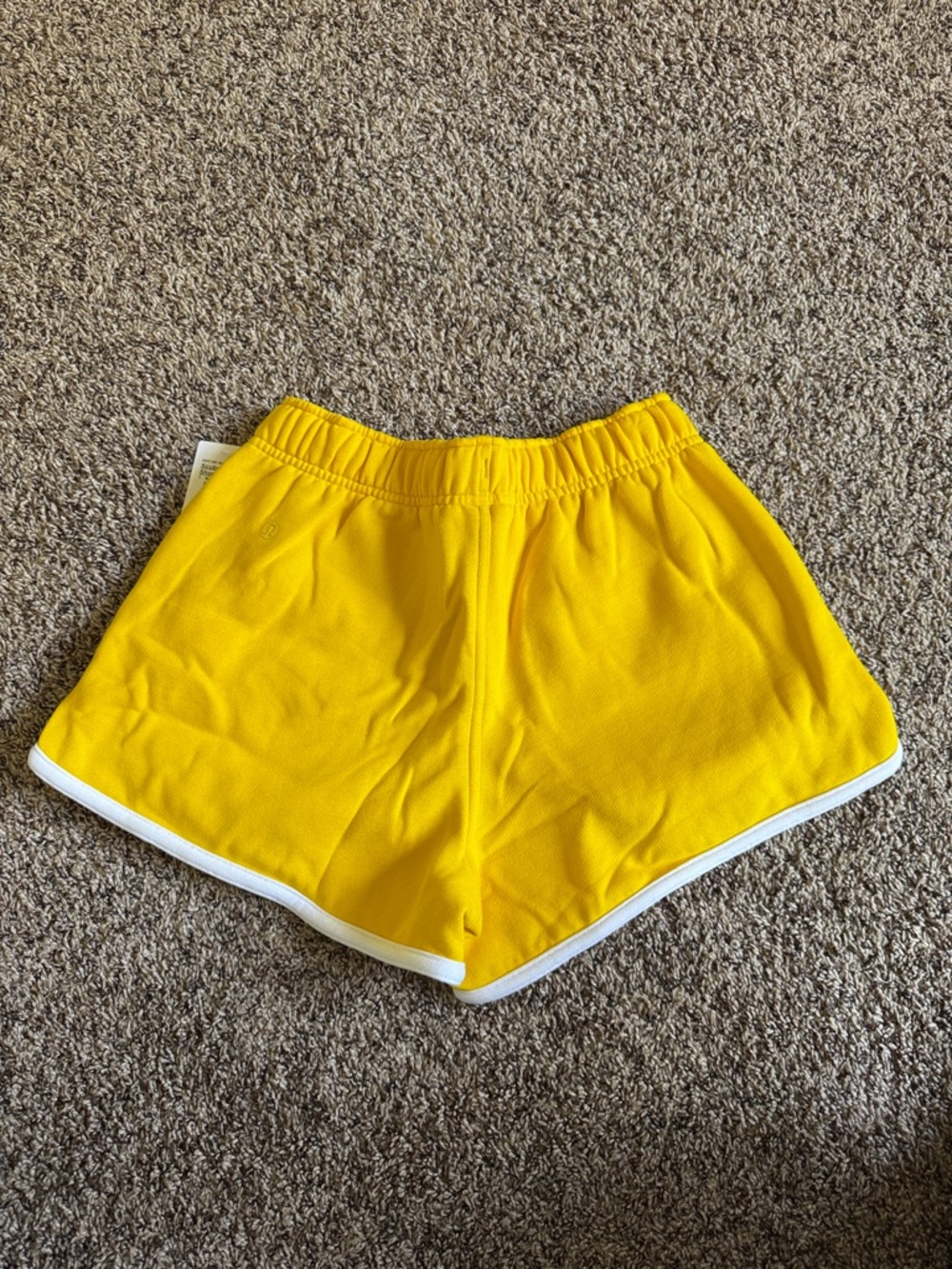 Lululemon Yellow Scuba 3” Shorts - Picture 5 of 6